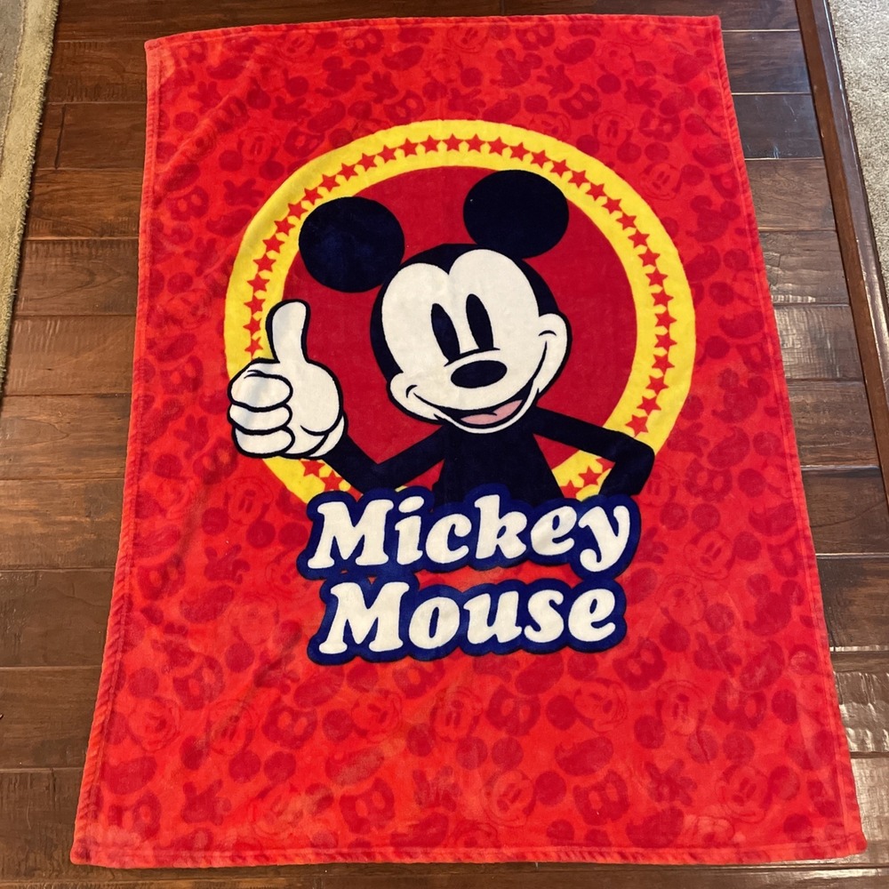Disney‎ Mickey Mouse Thumbs Up Exclusive Plush Soft Blanket Throw Rare